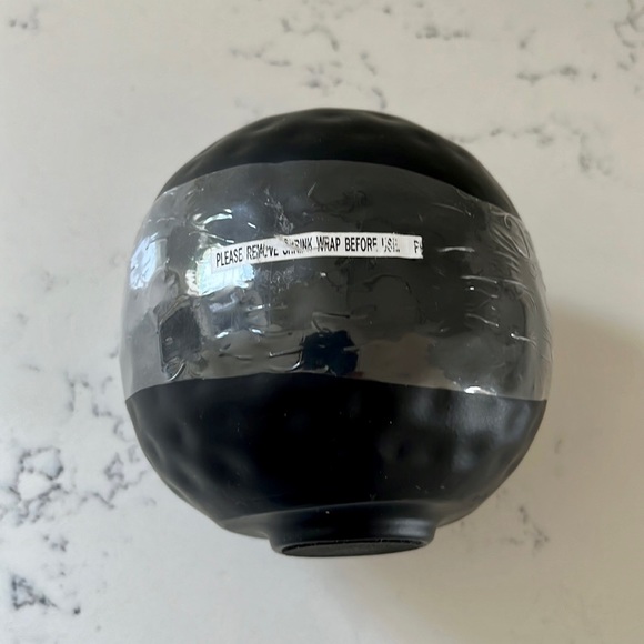 Black Hammered ceramic decorative sphere - Picture 7 of 11
